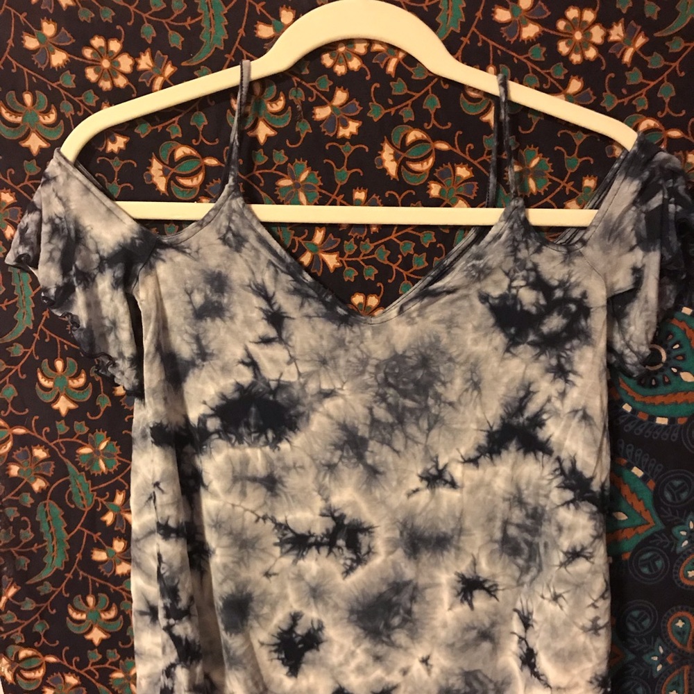 American eagle off the shoulder tank